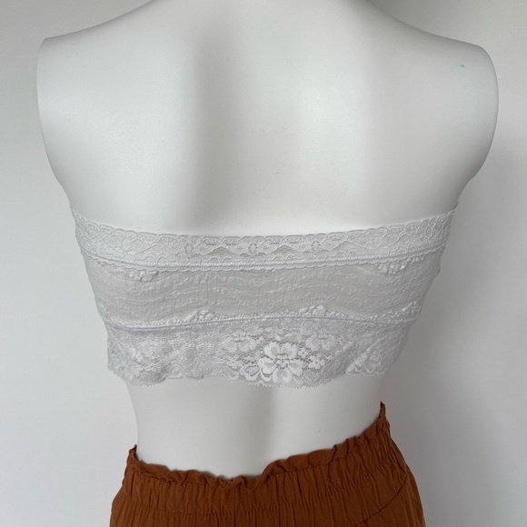 Free People Scalloped Lace Bandeau - Picture 4 of 4